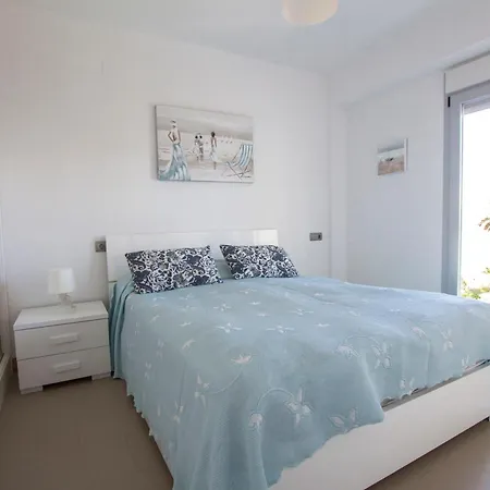 2-3 En Primera Linea De Playa De Poniente -benidorm *